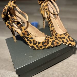 Chic Leopard Print High Heels